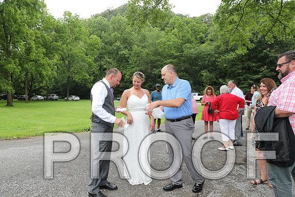 8L2A2510 Wedding - Congratulations to the Bride and Groom