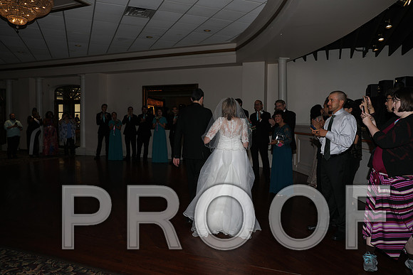8L2A1241 Wedding First Dance