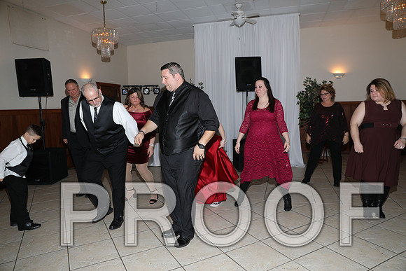 8L2A6557 Wedding Photos - Let the Party Start