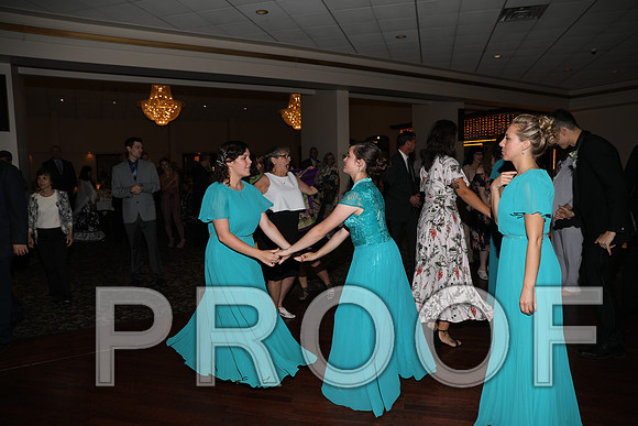 8L2A1498 Wedding Reception Let the Party Start
