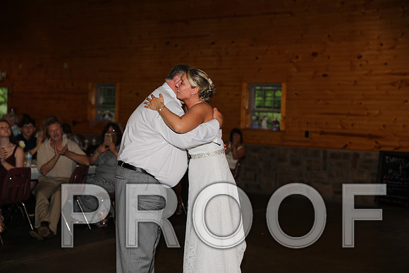 8L2A2758 Wedding - Father / Daughter Dance