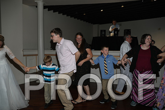 8L2A1599 Wedding Reception Let the Party Start