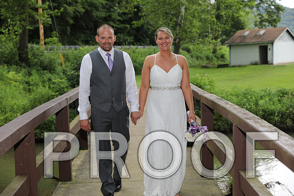 8L2A2016 Wedding - The Bride and Groom