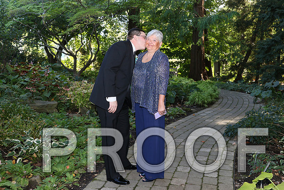 IF6A7340 Wedding Day - Groom and Family