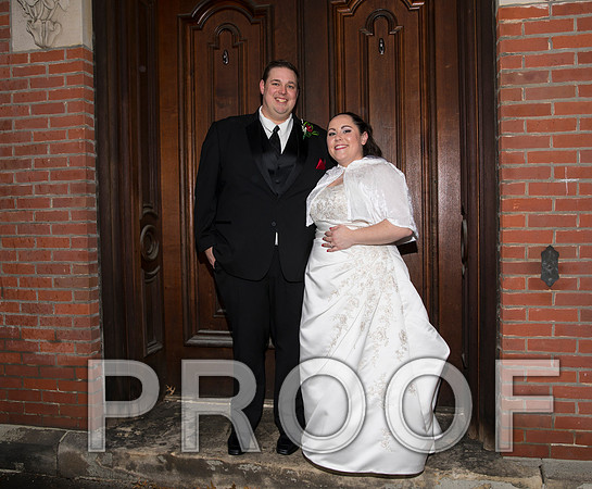 8L2A5972 aaa Wedding Photos - Bride & Groom with the bridal party