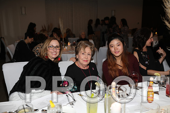 8L2A6711 Beautiful event surrounded by family and friends