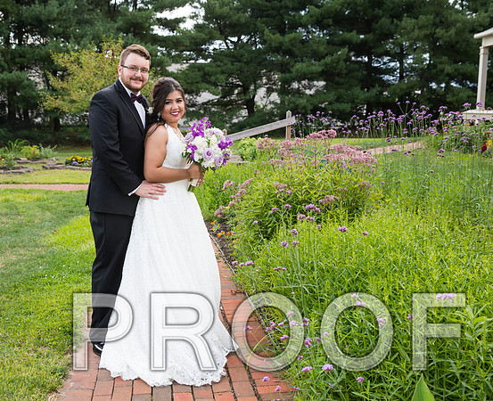 8L2A5885 aaa Wedding - Bride and Groom with the Bridal Party