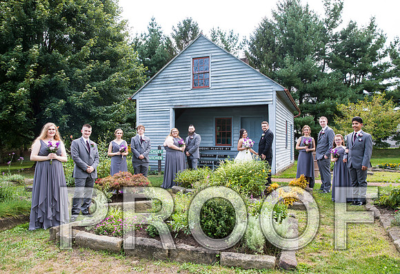 8L2A5889 aaa Wedding - Bride and Groom with the Bridal Party