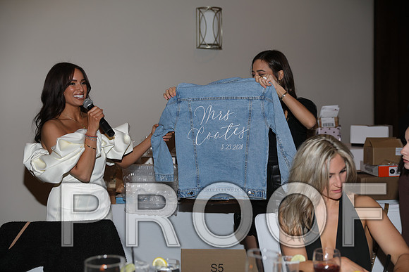 8L2A6788 Beautiful event surrounded by family and friends