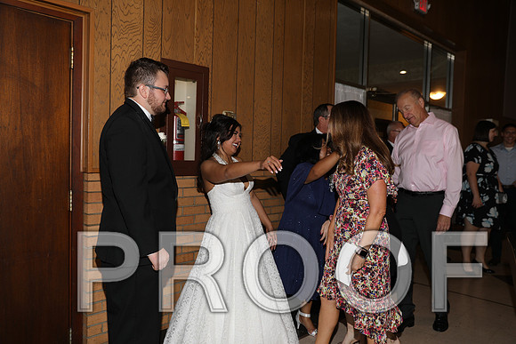8L2A6041 Wedding - Reception with Family and Friends