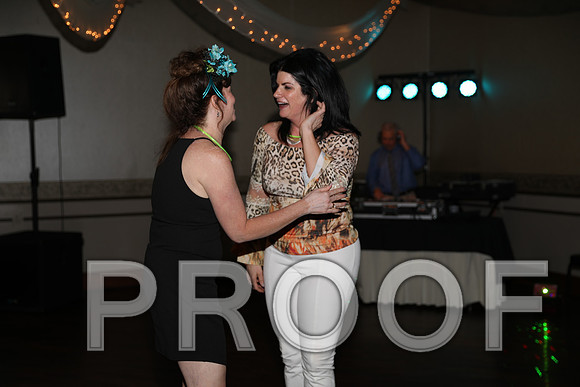 8L2A0235 Guests & Family Dancing and Partying