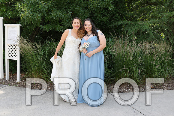 IF6A1610 / The bride with her mother and bridesmaids