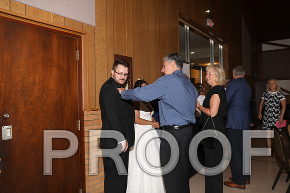 8L2A6066 Wedding - Reception with Family and Friends