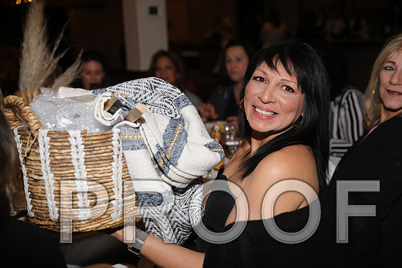 8L2A6825 Beautiful event surrounded by family and friends