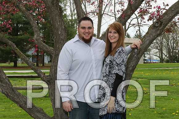 IF6A9170 Engagement Session at Boardman Park