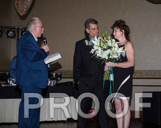 8L2A9994 aaa Surprise Wedding Vow Renewal Ceremony