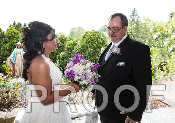 8L2A5354 aaa Wedding - First Glance with Dad!