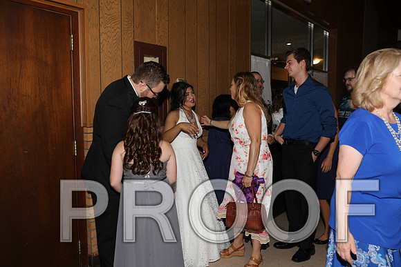 8L2A6073 Wedding - Reception with Family and Friends