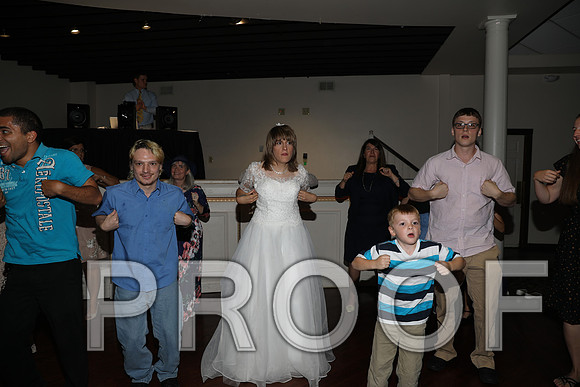 8L2A1606 Wedding Reception Let the Party Start