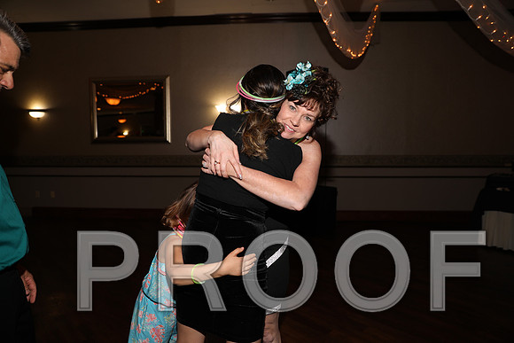 8L2A0382 Guests & Family Dancing and Partying