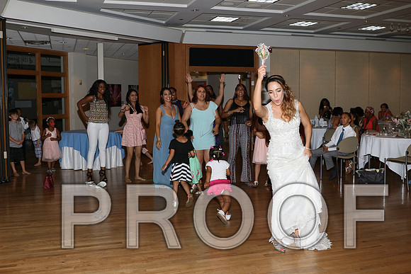 IF6A2911 / The Wedding Reception - Throwing the Flowers