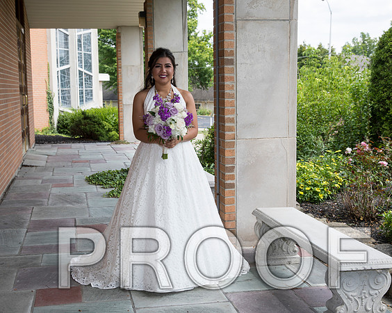 8L2A5326 aaa Wedding - Bride getting ready for the big day
