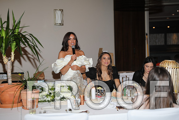 8L2A6867 Beautiful event surrounded by family and friends