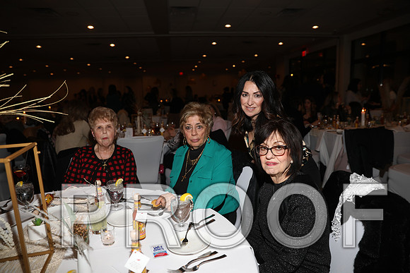8L2A6680 Beautiful event surrounded by family and friends