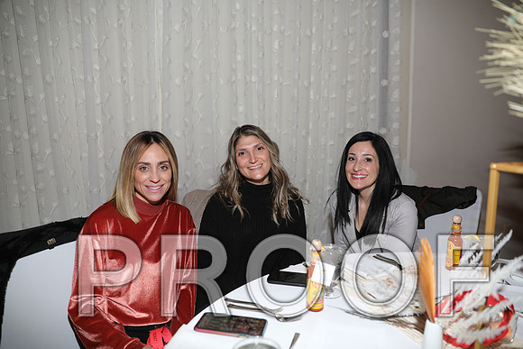 8L2A6614 Beautiful event surrounded by family and friends