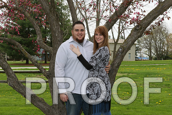 IF6A9172 Engagement Session at Boardman Park