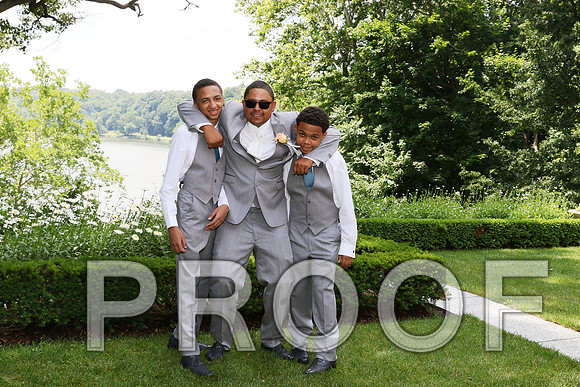 IF6A1573 / Groom preparing for the big day