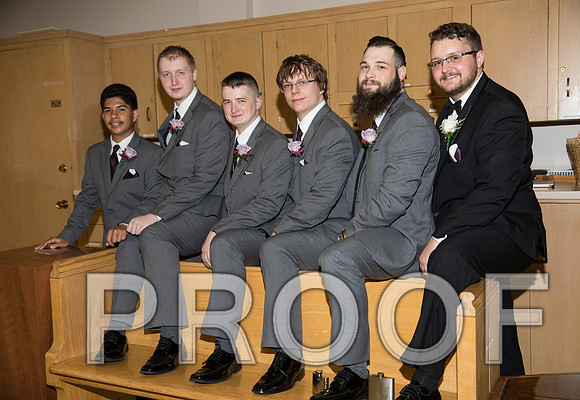 8L2A5275 aaa Wedding - The groom and his groomsmen