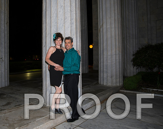 8L2A0439 aaa The happy couple at McKinley Memorial in Niles, Ohio