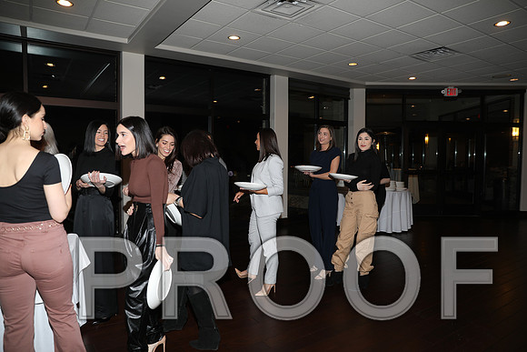 8L2A6732 Beautiful event surrounded by family and friends