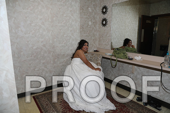 8L2A5946 Wedding - Reception with Family and Friends