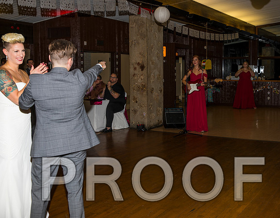 8L2A3784 aaa Wedding Photos - First Dance