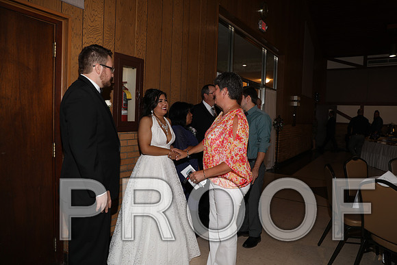 8L2A6019 Wedding - Reception with Family and Friends