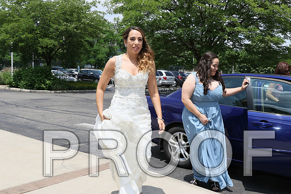 IF6A1604 / The bride with her mother and bridesmaids
