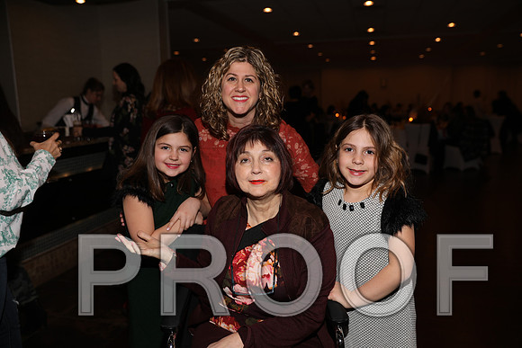 8L2A6650 Beautiful event surrounded by family and friends
