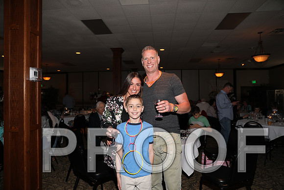 8L2A0107 Guests & Family Dancing and Partying