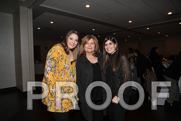 8L2A6742 Beautiful event surrounded by family and friends