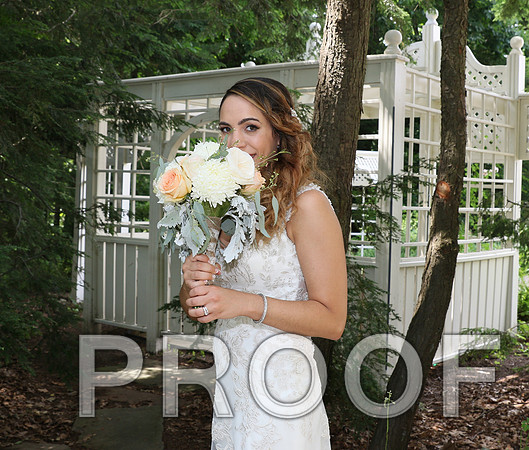 IF6A2139 / The Wedding - The Bride and Groom