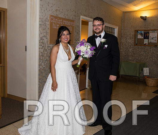 8L2A5673 aaa Wedding - Cheers to the Bride and Groom