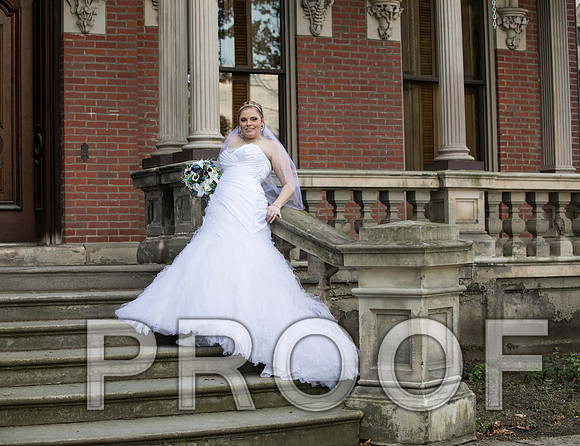 8L2A7768 aaa Wedding - Bride and groom with bridal party