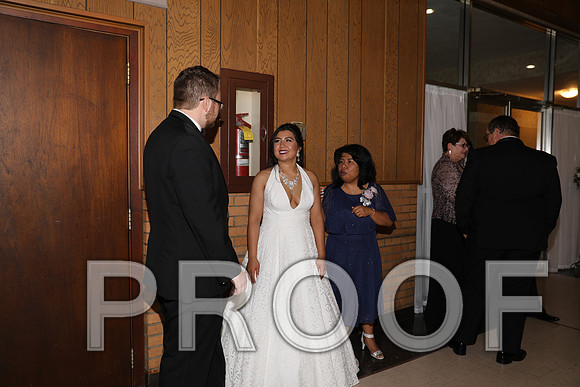 8L2A6038 Wedding - Reception with Family and Friends
