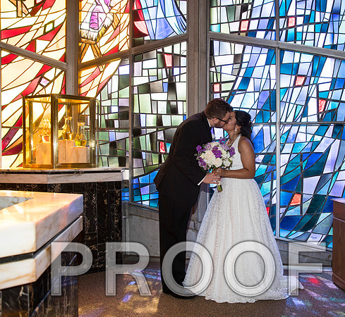 8L2A5809 aaa Wedding - Bride and Groom