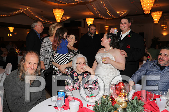 8L2A6620 Wedding Photos - Let the Party Start