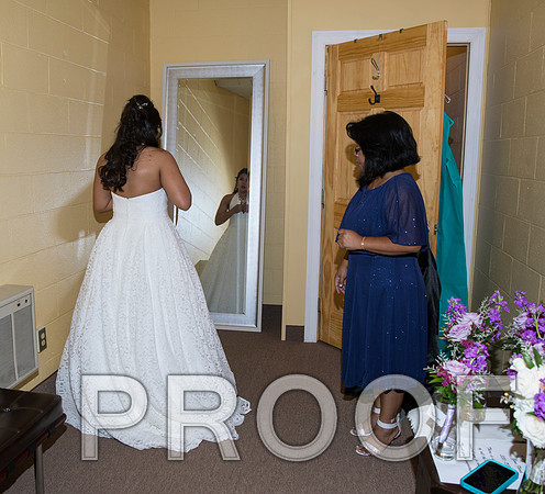 8L2A5310 aaa Wedding - Bride getting ready for the big day