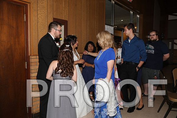 8L2A6072 Wedding - Reception with Family and Friends
