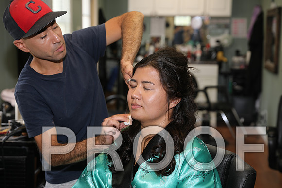8L2A5237 Wedding - Bride getting ready for the big day